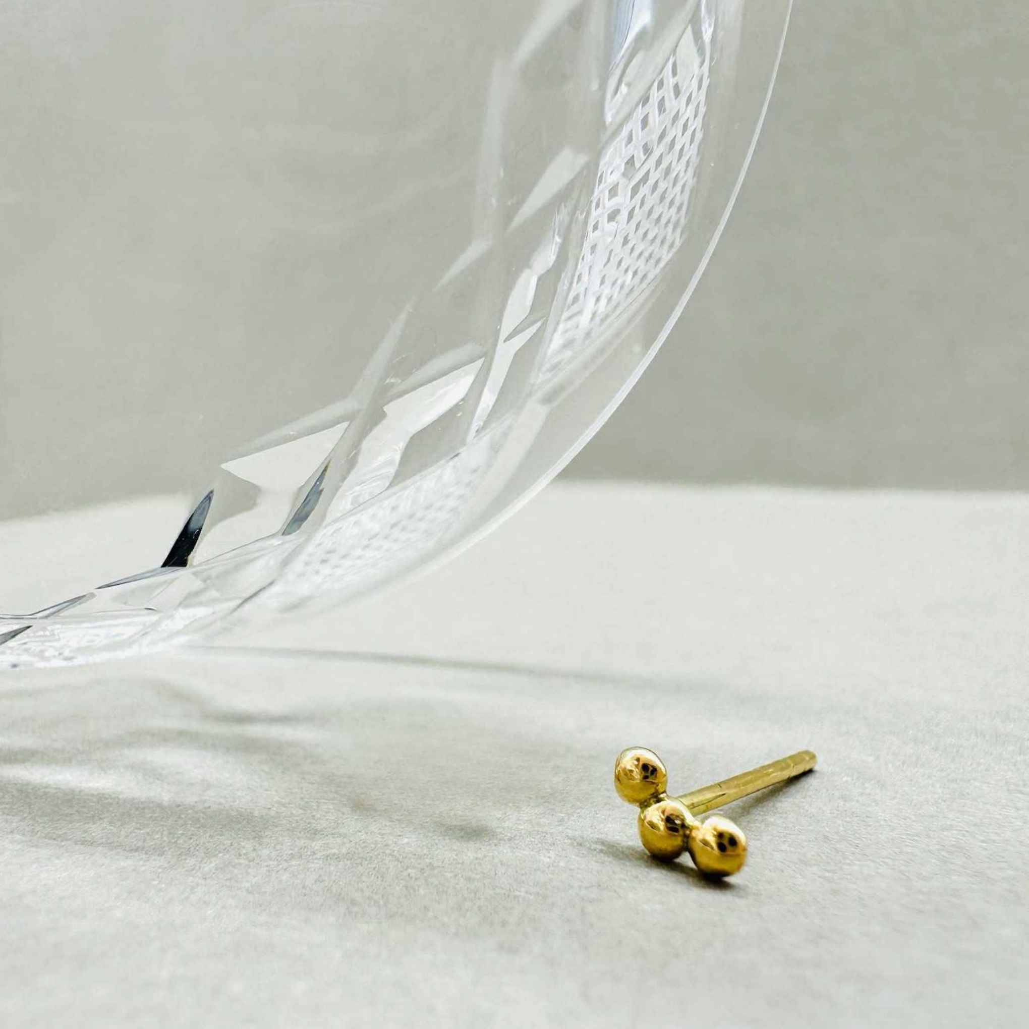 3 Dots Ørering, 18K GOLD