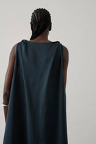 Debby Dress, Pétrole