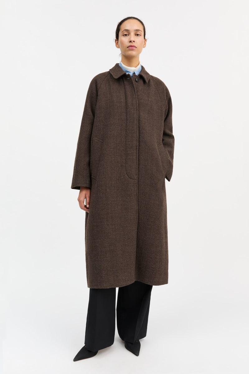 Mary Coat, Mole