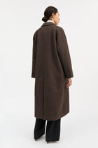 Mary Coat, Mole