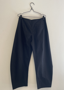 Gego barrel pants, Black