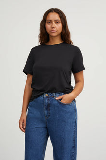 Andy Tee, Black