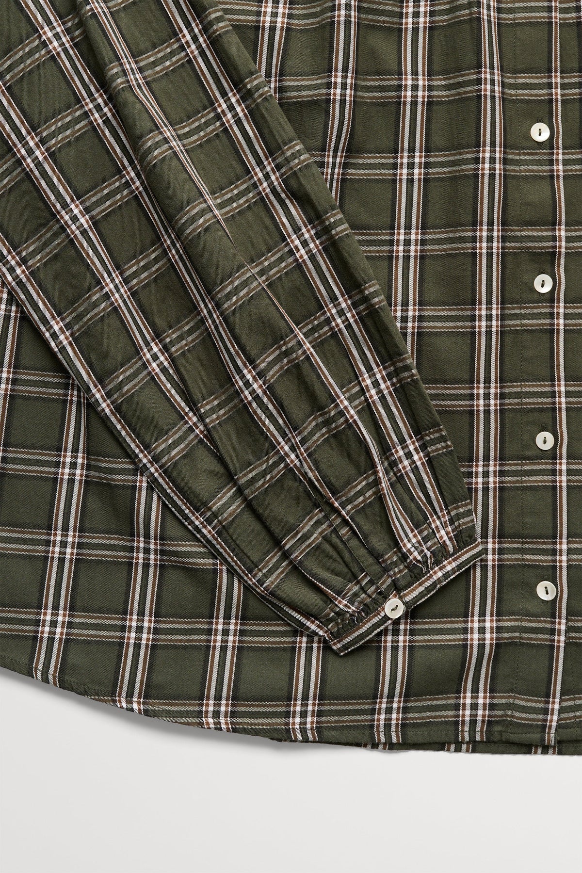 Skall Studio Cilla Shirt detalje