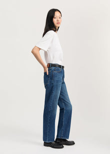 Collin Midwaist Relaxed Jeans 3161, Worn Blue