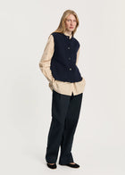 Elva Vest, Navy