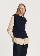 Elva Vest, Navy