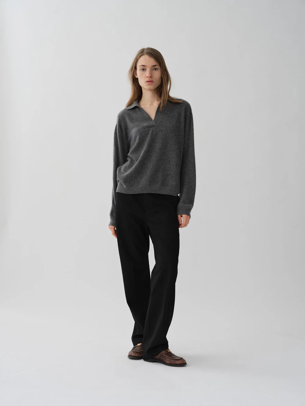 Womens Oversized Collar V-Neck, Heather Grey