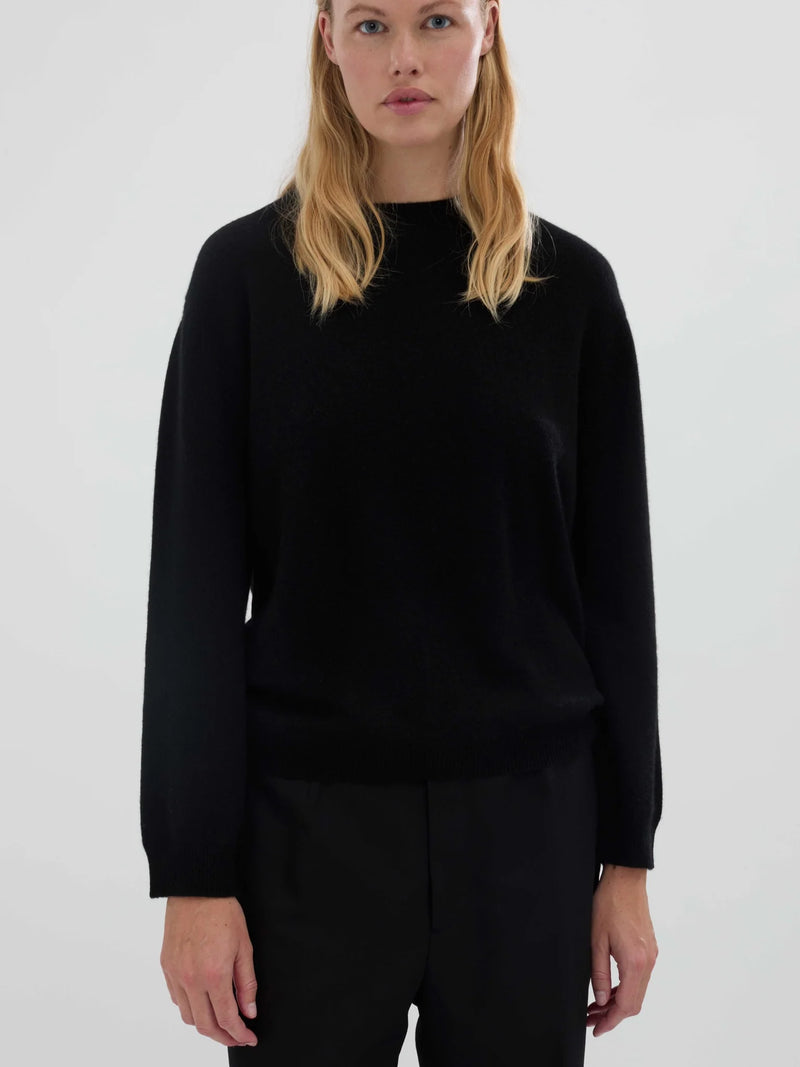 Women's Oversized Roundneck, Black