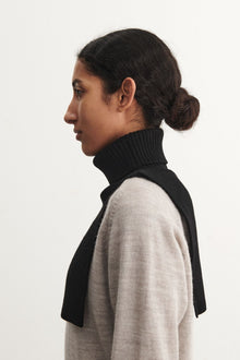 Merino neckwarmer, Black