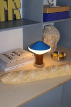 Whipped portable lampe Sky Blue i indretning