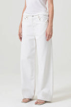Low Slung Baggy Jeans, Milkshake