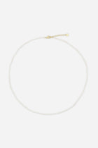 Tiny pearl necklace