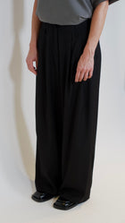 LouLou Pants fra Yin Studio — sort, bagfra · Kontinue.dk