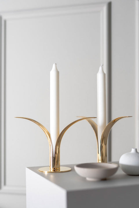 The Lily Candlestick, poleret messing